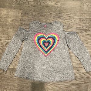 Hannah Sky heart peek a boo shoulder shirt Medium